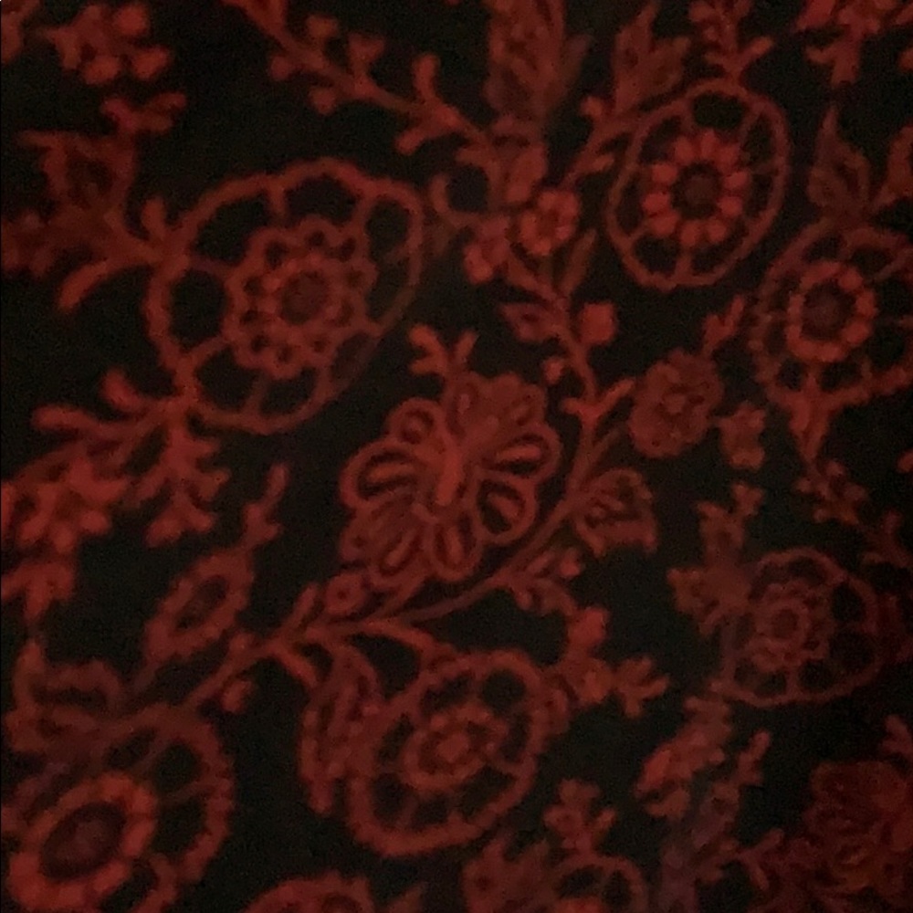 Top - Picture 2 of 4